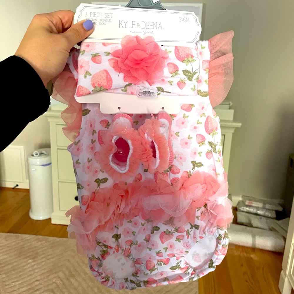 NWT 3-6M Kyle & Deena 3 piece set